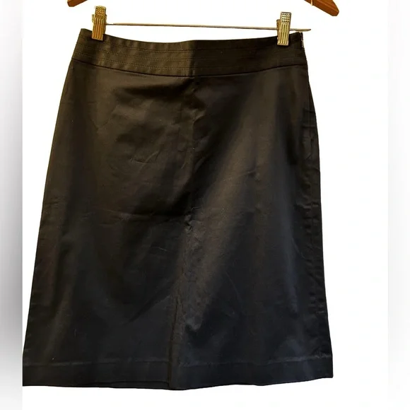 Banana Republic Black Stretch A-Line Skirt Size 4 NWOT - Picture 3 of 5